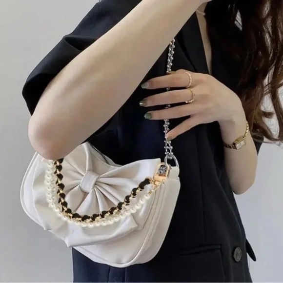 Faux Pearl & Pink Chain Bag & Phone Charm Strap - Picture 3 of 6